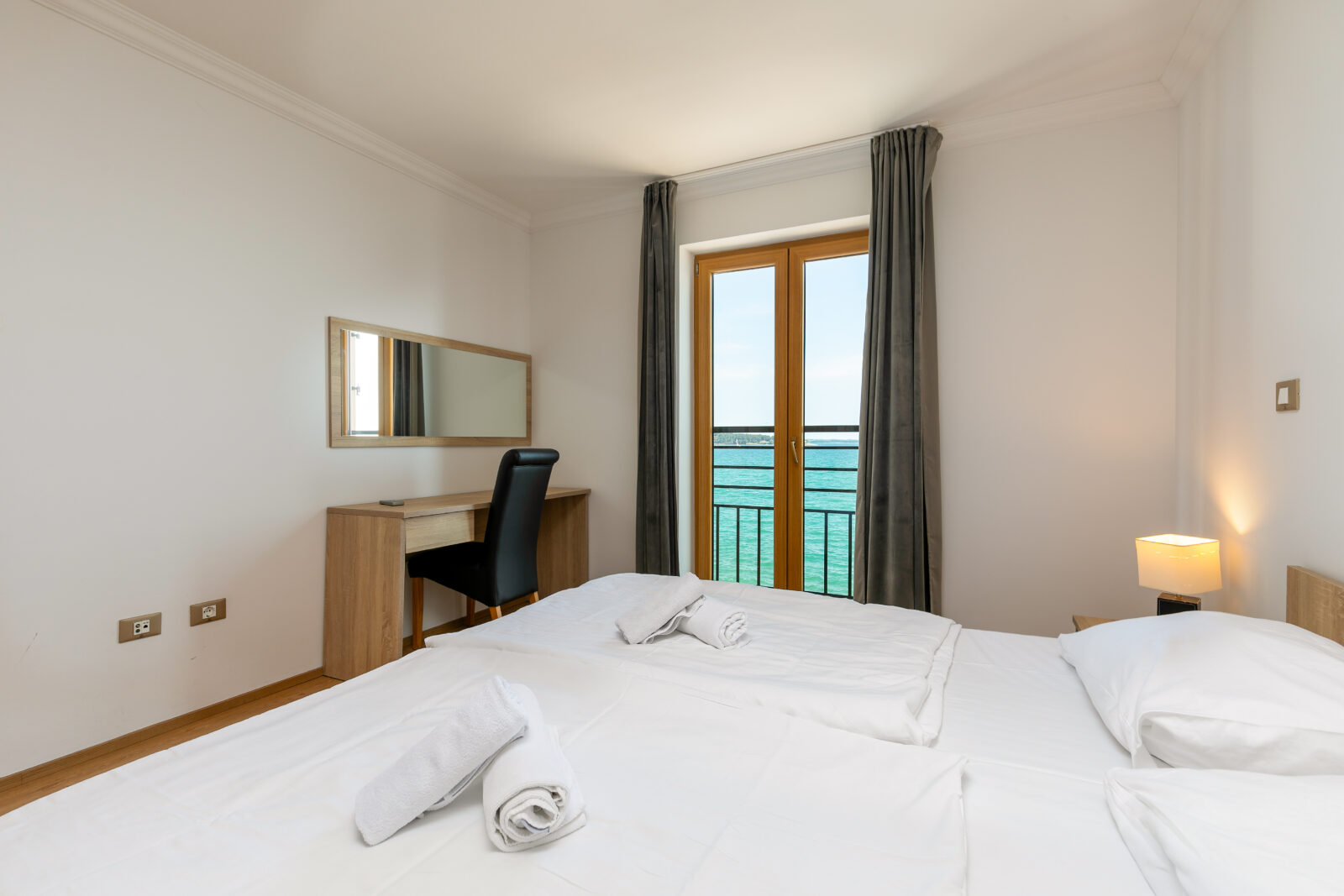 One-Bedroom Apartment - Rotonda Inn 